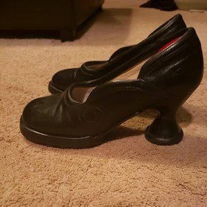 John Fluevog Mini Lily Darling Size 8